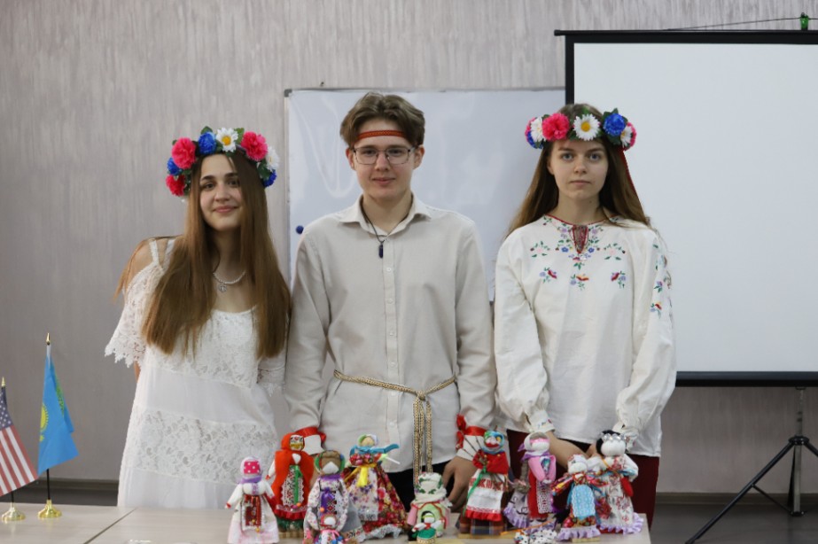 Открытое учебное занятие в КАСУ в честь Дня Единства народа Казахстана (7)
