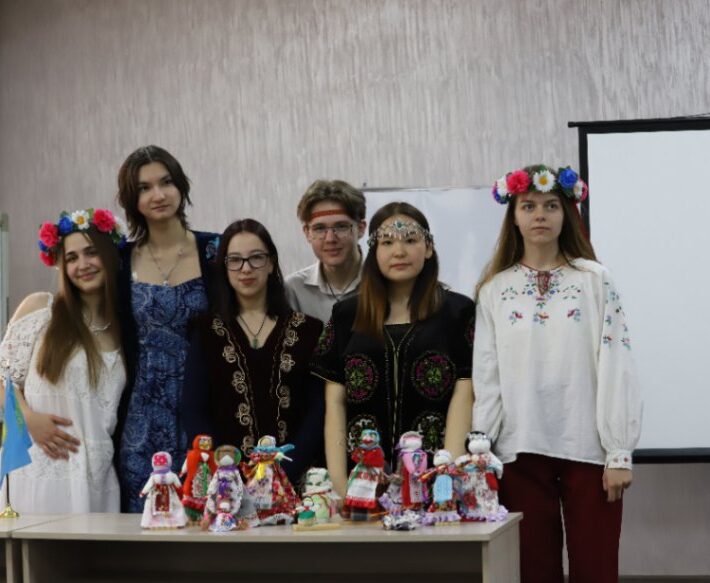 Открытое учебное занятие в КАСУ в честь Дня Единства народа Казахстана (9)