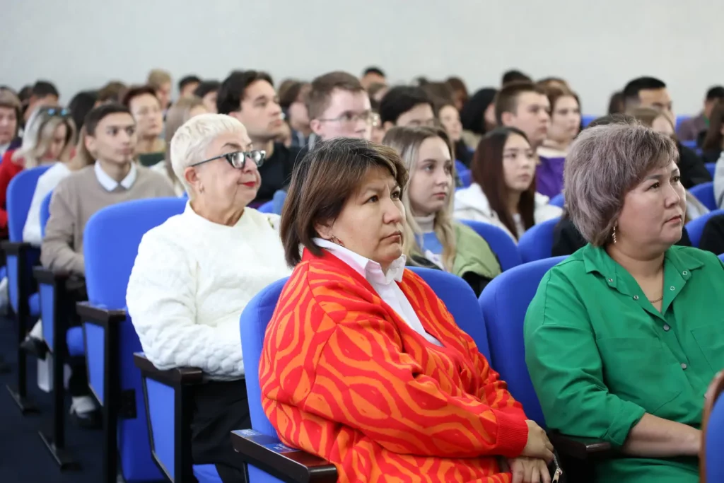 Пленарная сессия международного научного Конгресса «Наука и образование XXI века вызовы и тренды в условиях устойчивого развития» (13)