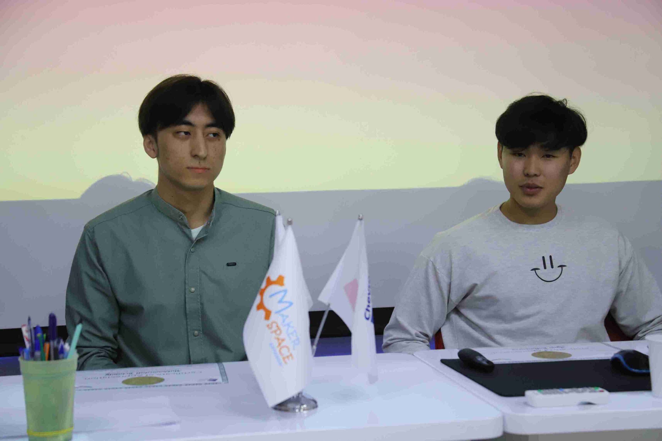 Международная академия лидерства КАСУ визит в библиотеку им. А. С. Пушкина — центр культурного и образовательного лидерства (1)