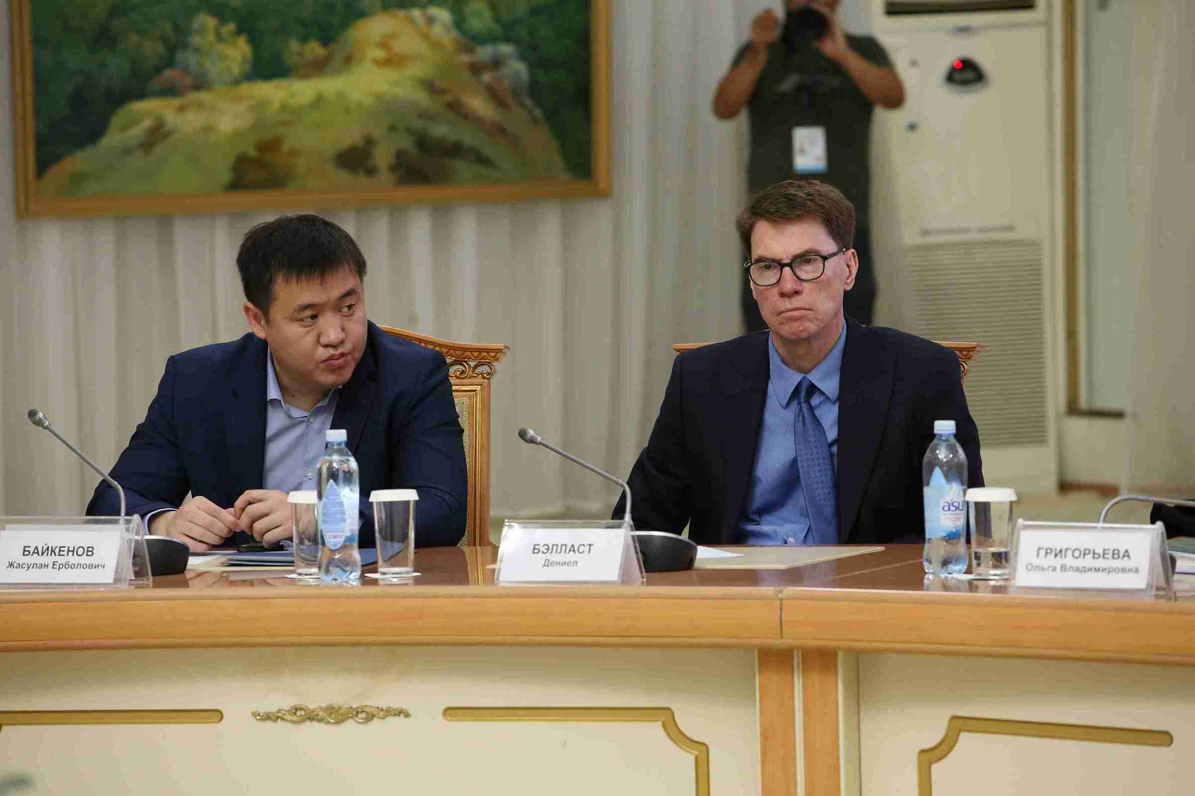 Представители КАСУ приняли участие во встрече с советником Президента РК по вопросам науки и развития региона (6)