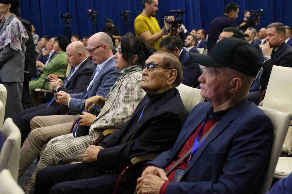 Делегация КАСУ приняла участие в работе форума «Altay Invest 2025» (5)