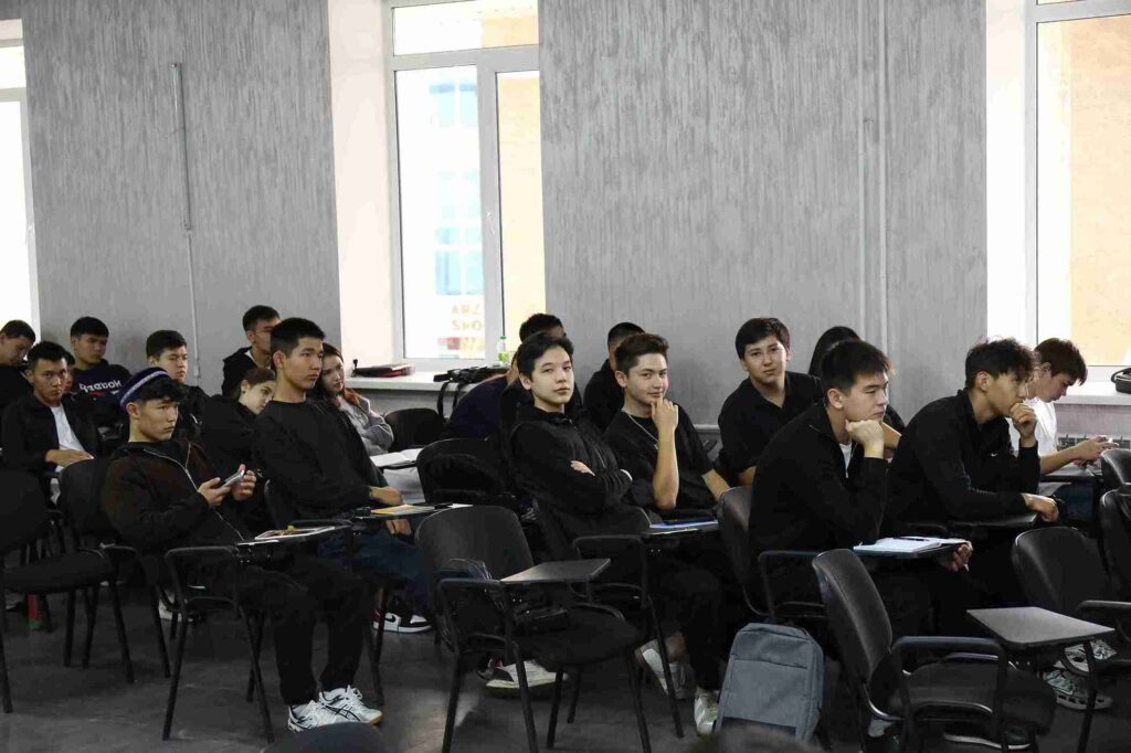 Как защитить себя и общество встреча в КАСУ при поддержке Управления по делам религий ВКО (5)