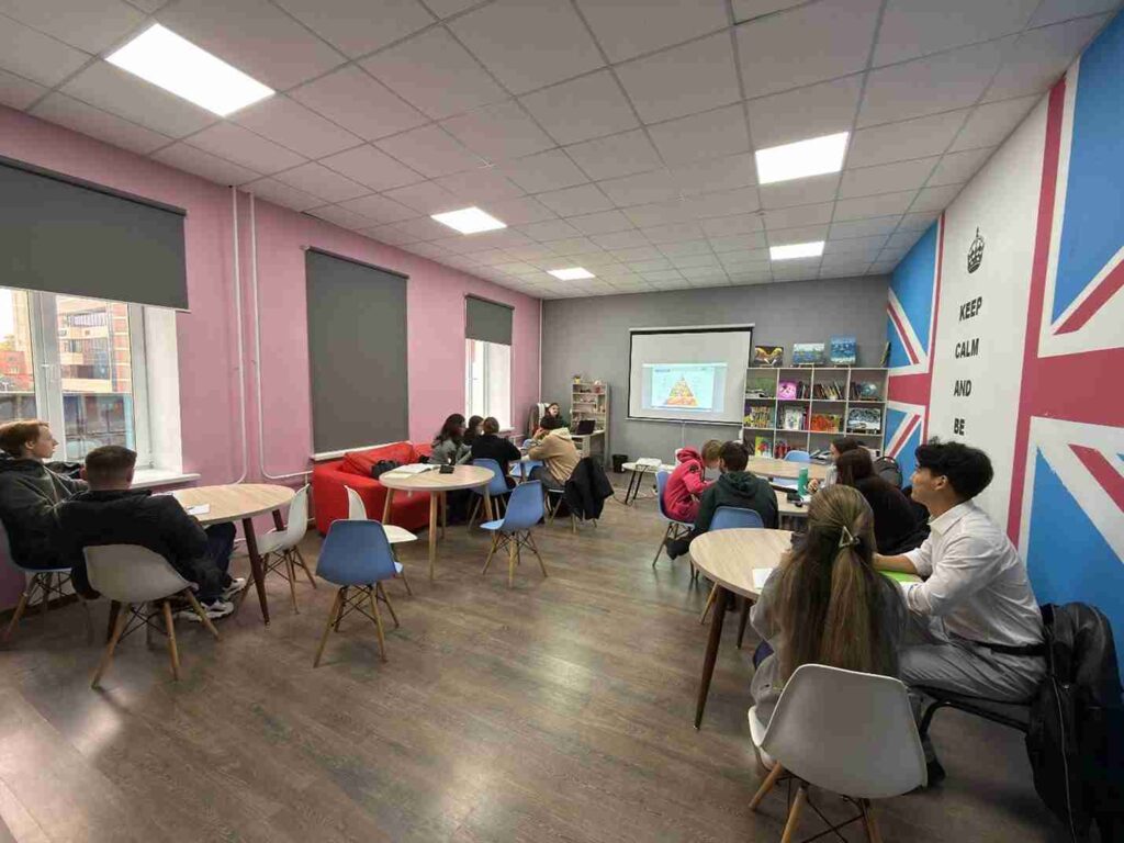 Материально техническая база (8)