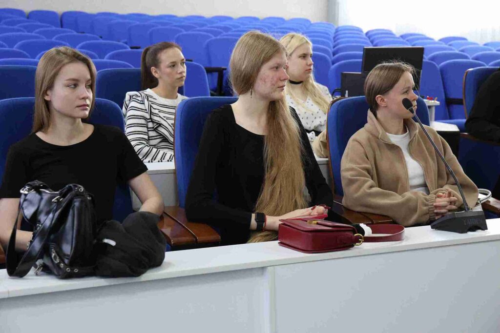 Семинар для студентов образовательной программы «Журналистика» (1)