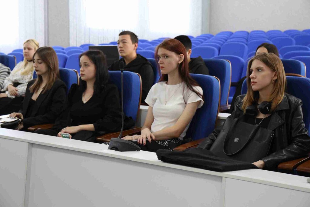 Семинар для студентов образовательной программы «Журналистика» (6)