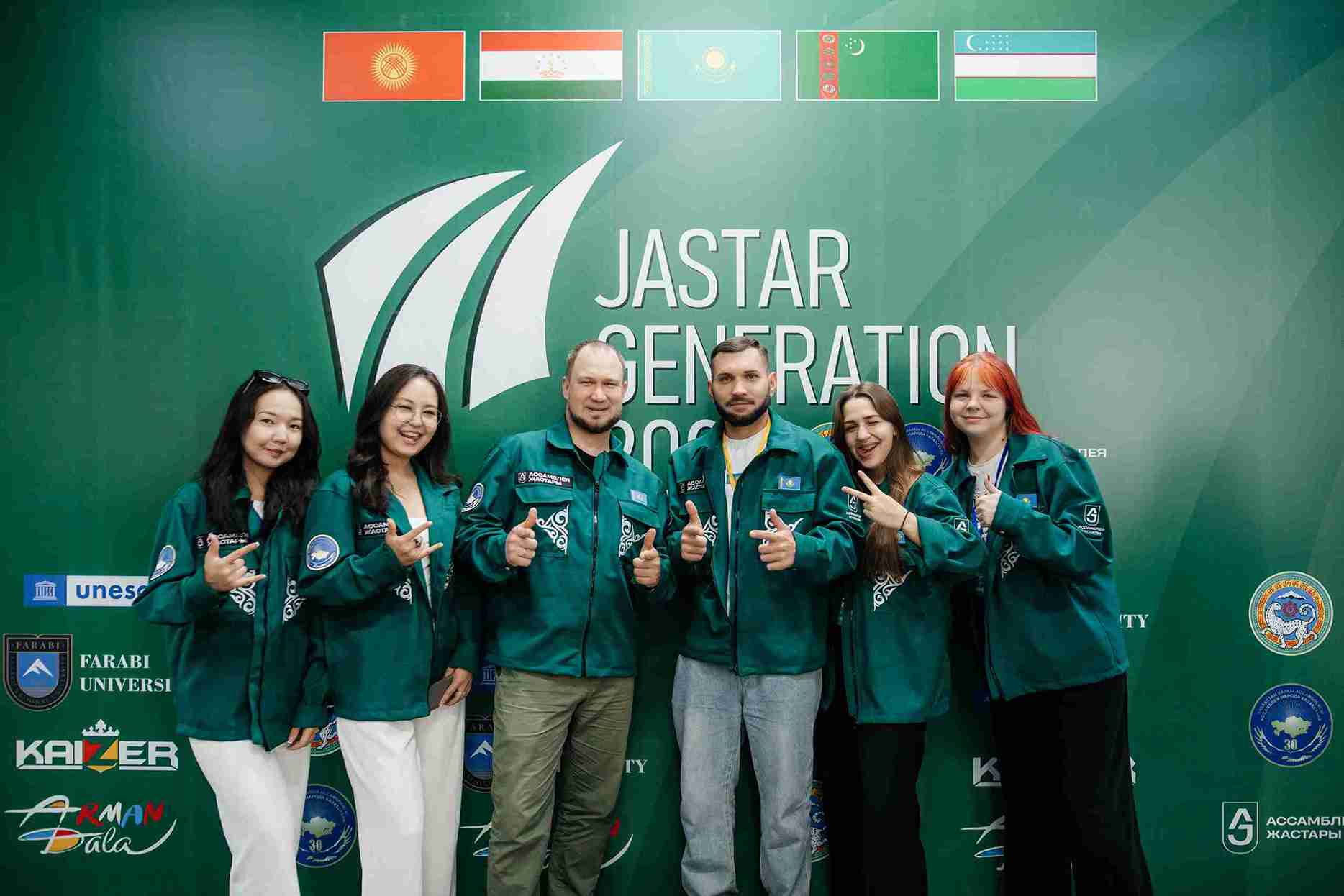 Студентка КАСУ приняла участие в республиканском молодежном лагере «Jastar Generation – 2025» (6)