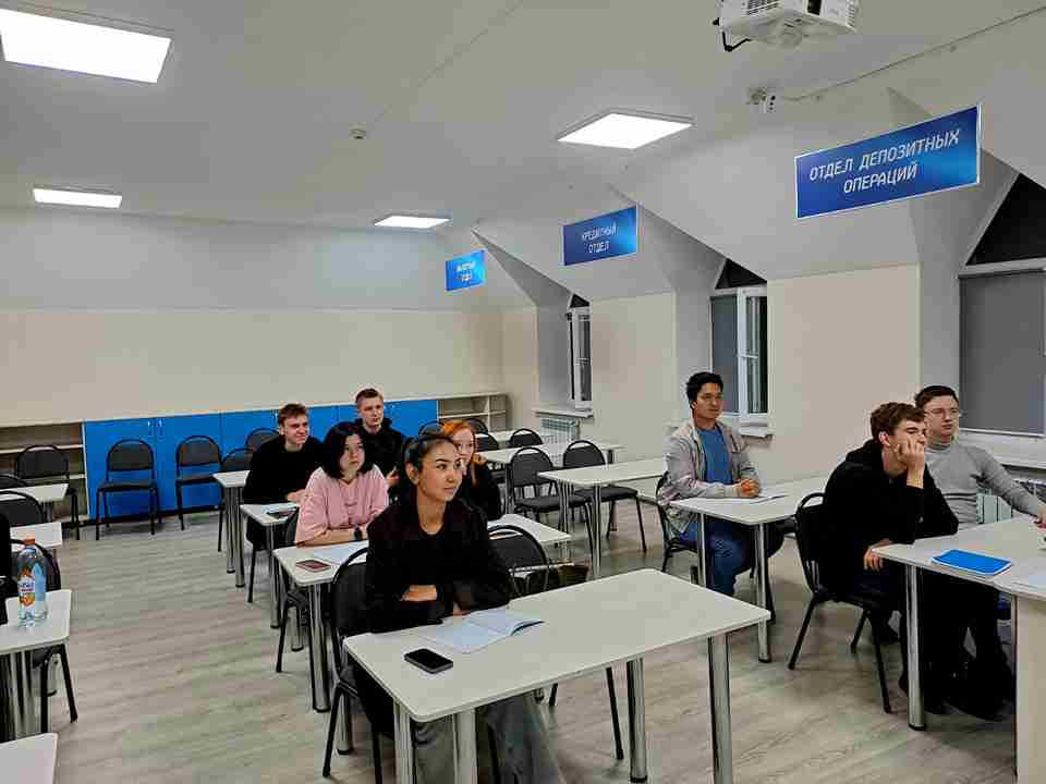 Студенты КАСУ учились применять искусственный интеллект в переводческой работе (3)