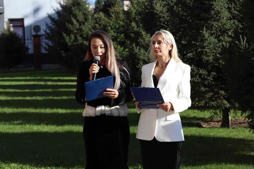 В КАСУ открыли памятный камень 1