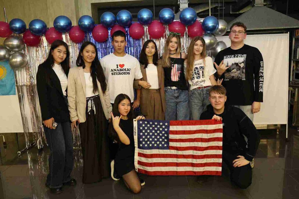 В КАСУ прошло посвящение первокурсников Американской программы (17)