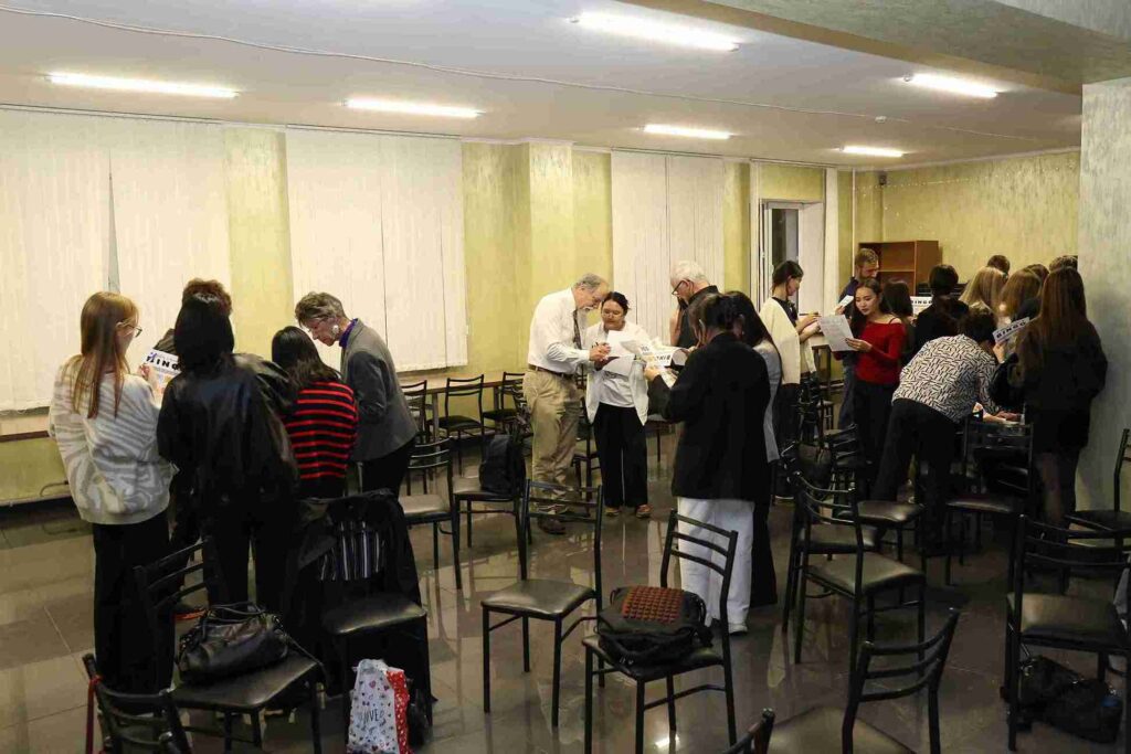 В КАСУ прошло посвящение первокурсников Американской программы (7)