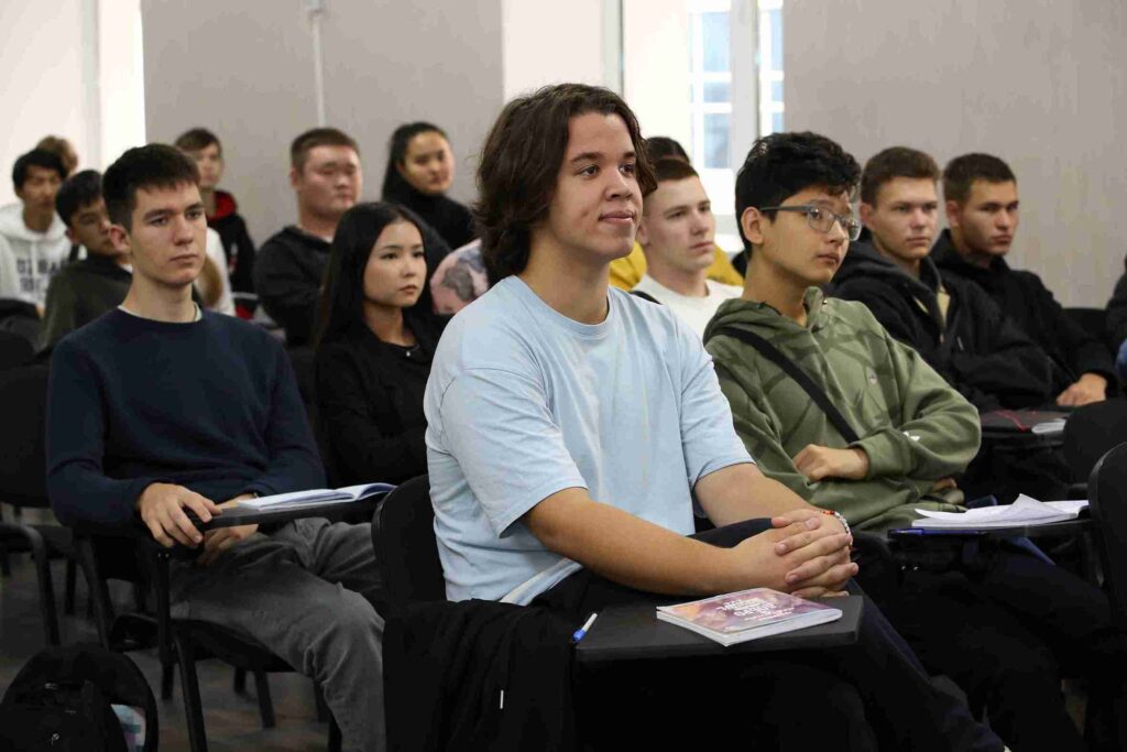 Встреча студентов КАСУ с молодежным крылом «Жастар Рухы» партии «Аманат» (8)