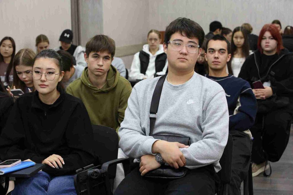 Центр исследования проблем религии вновь встретился со студентами КАСУ (7)