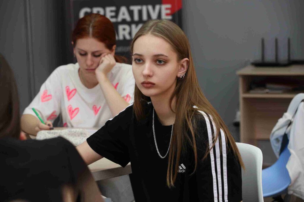 Дискуссия о ценностях современного общества состоялась в КАСУ (1)