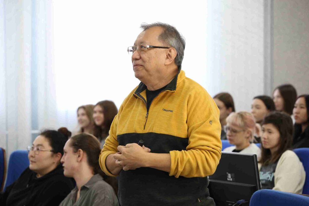 Лим Тай Тун провёл серию лекций в КАСУ (6)