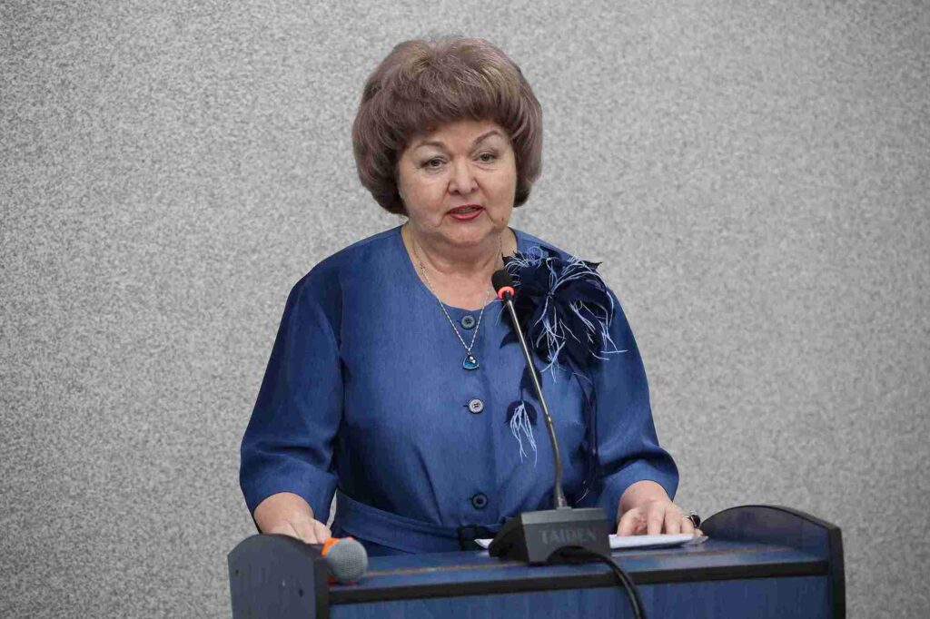 Литературная гостиная к 130 летию со дня рождения Сергея Есенина прошла в Казахстанско Американском свободном университете (4)