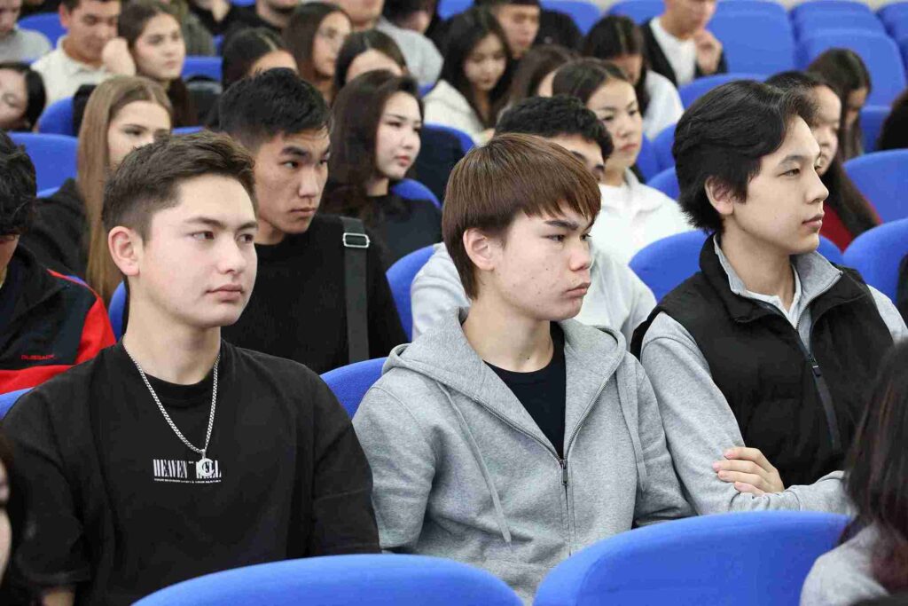 Молодежь Республики – гарантия будущего страны (11)