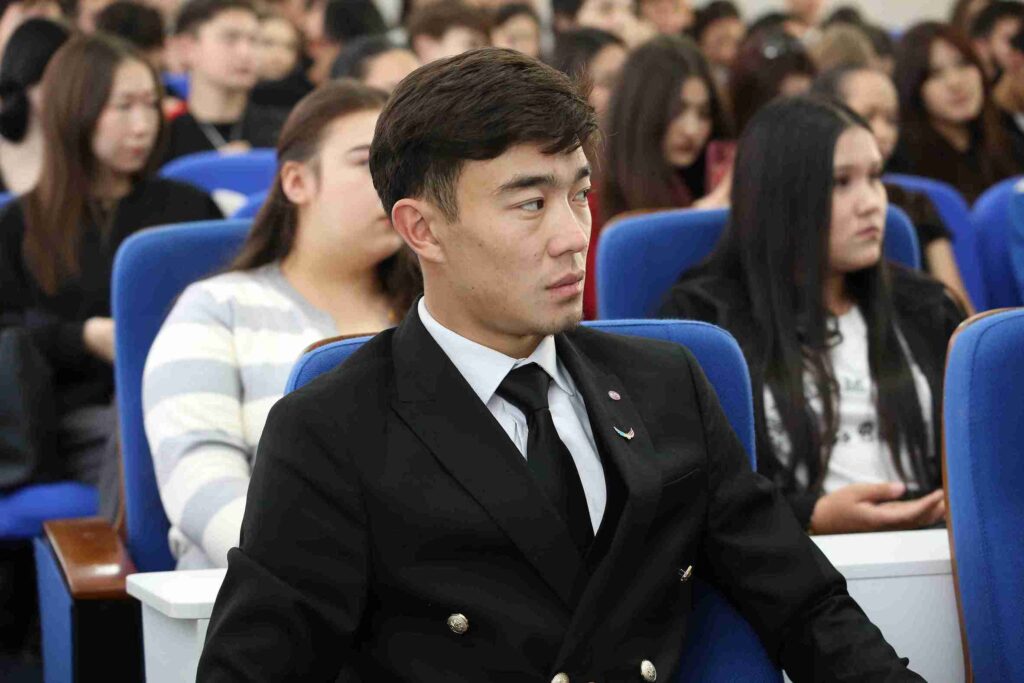 Молодежь Республики – гарантия будущего страны (18)