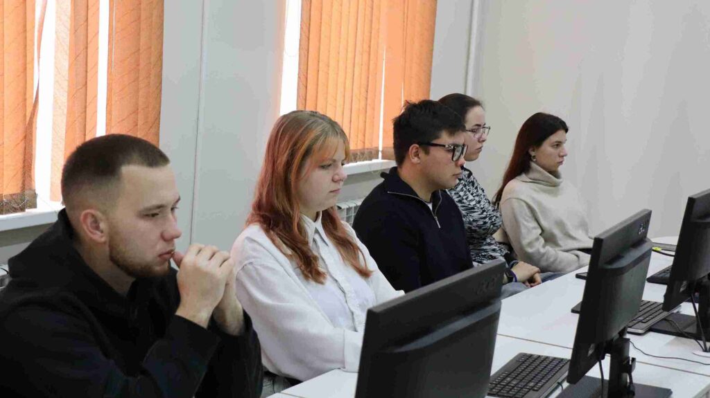 Жетілген әйелдердің сперматозоидты алуы туралы бейне Бойжеткенді байлап тастапты