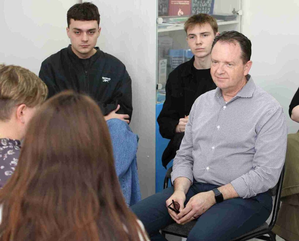 В КАСУ проходят занятия с иностранными преподавателями (10)