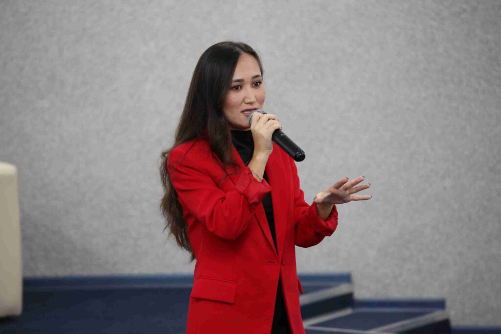 Языки как ключ к карьере студенты КАСУ встретились с Дилярой Абрамовой (4)