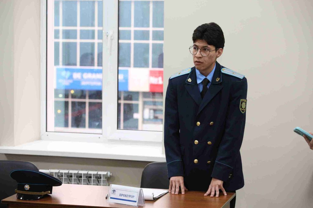 Демонстративный учебный судебный процесс по уголовному делу в рамках идеологемы «Заң мен тәртіп» («Закон и порядок») (10)