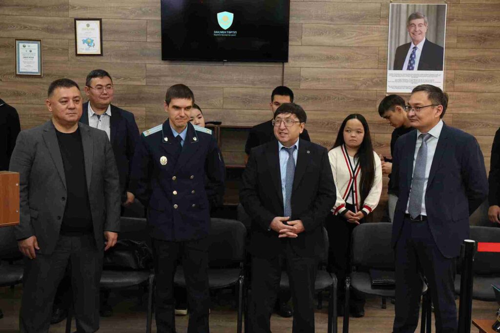 Демонстративный учебный судебный процесс по уголовному делу в рамках идеологемы «Заң мен тәртіп» («Закон и порядок») (2)