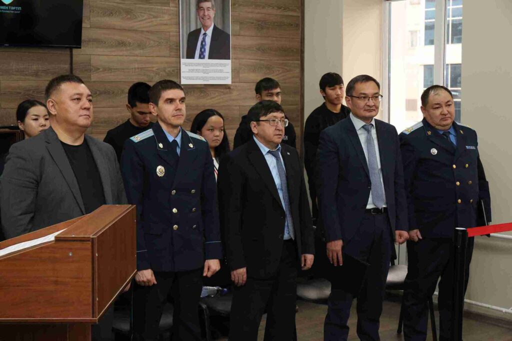 Демонстративный учебный судебный процесс по уголовному делу в рамках идеологемы «Заң мен тәртіп» («Закон и порядок») (5)