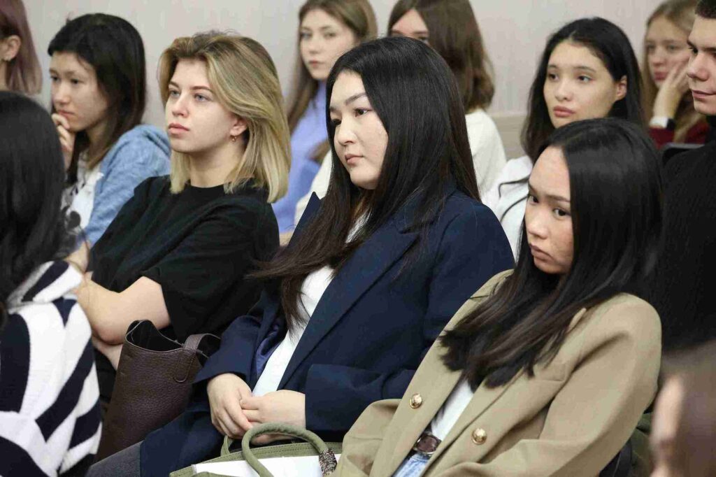 День предпринимательства в КАСУ старт уже сейчас! (13)