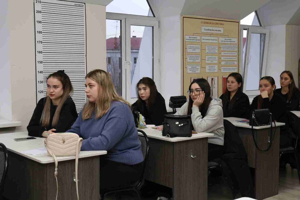 Гостевая лекция ассоциированного профессора Университета «Туран» (г (3)