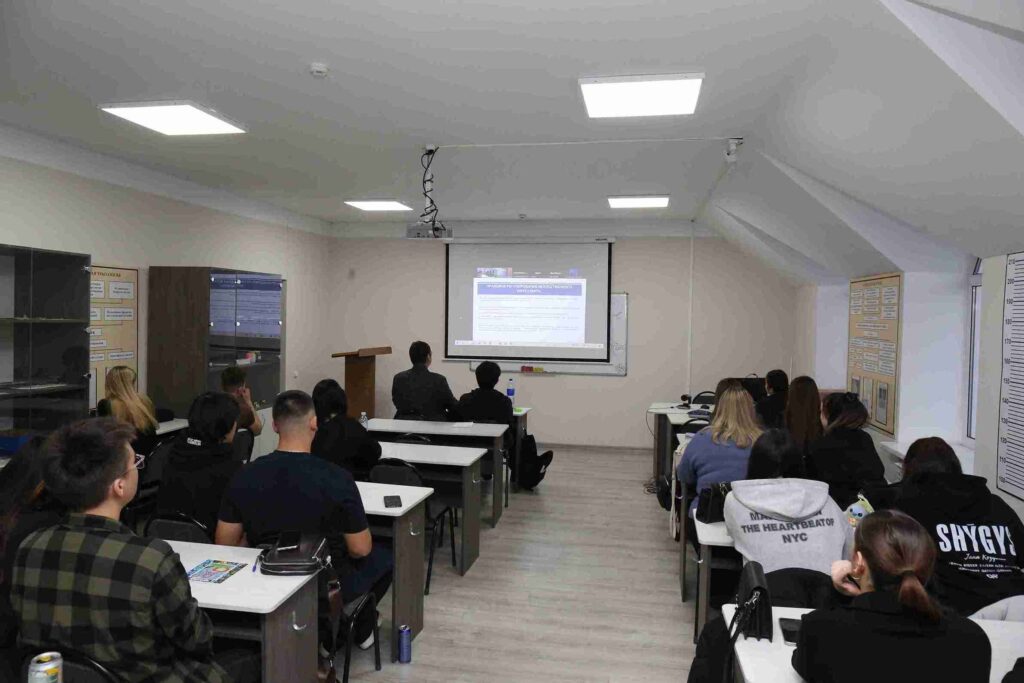 Гостевая лекция ассоциированного профессора Университета «Туран» (г (6)