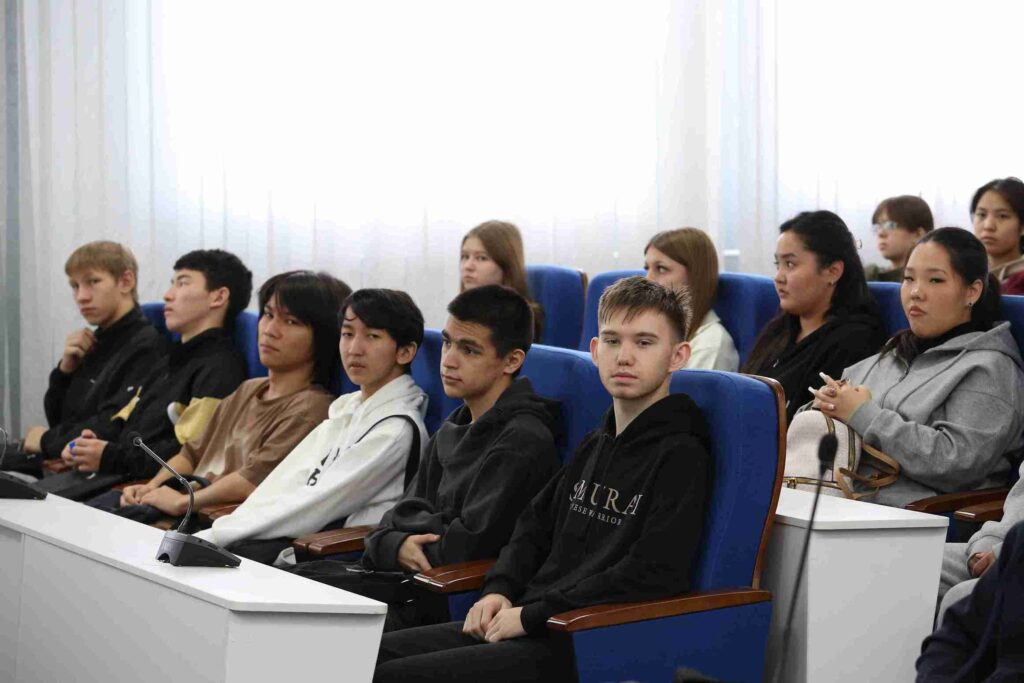 Гостевая лекция о применении искусственного интеллекта в науке состоялась в КАСУ (11)