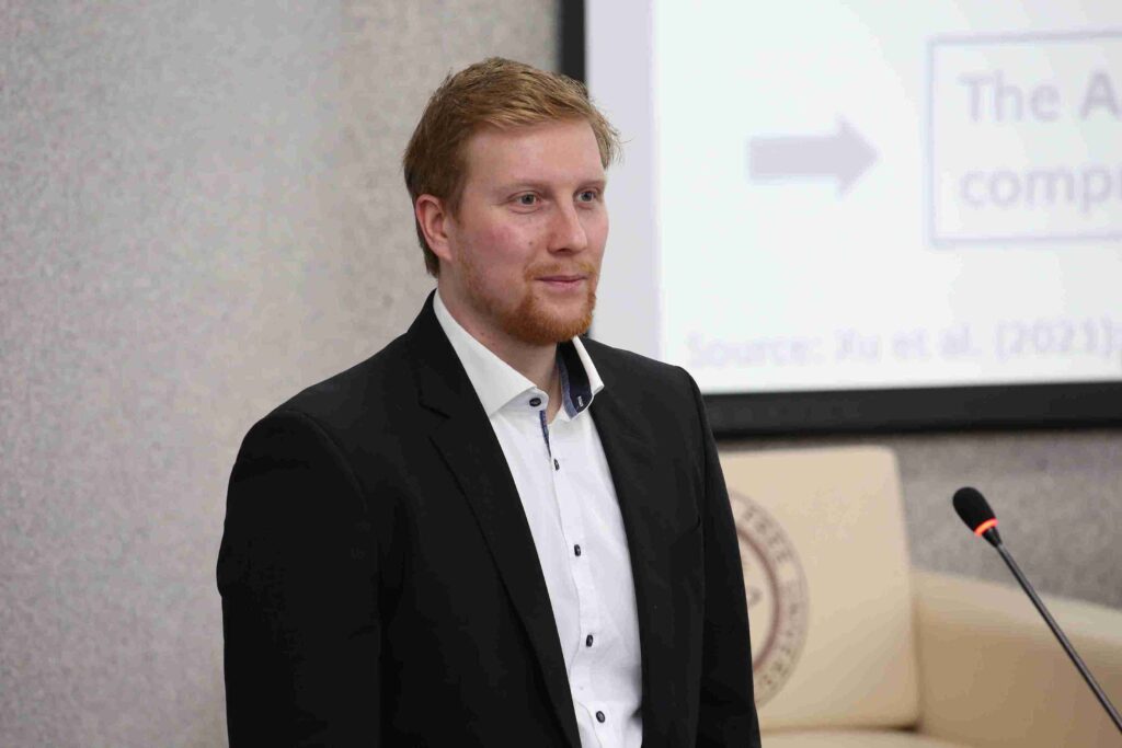 Гостевая лекция о применении искусственного интеллекта в науке состоялась в КАСУ (2)