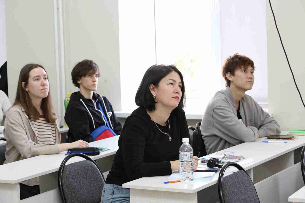 Иностранные преподаватели в КАСУ встречи, которые расширяют горизонты (18)