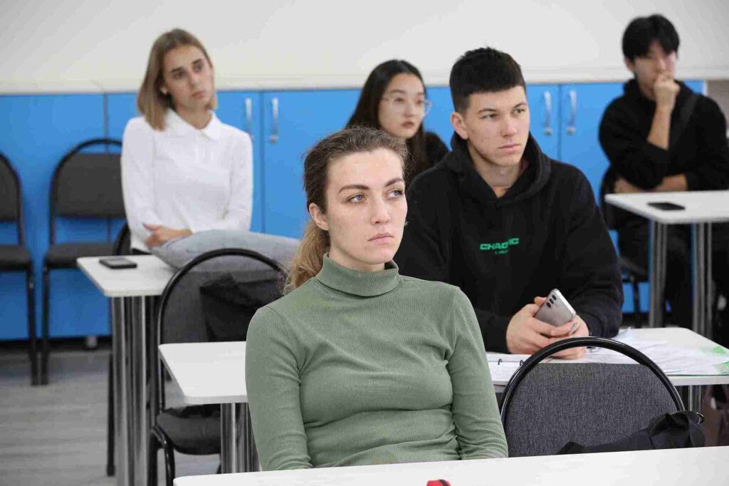 Иностранные преподаватели в КАСУ встречи, которые расширяют горизонты (26)