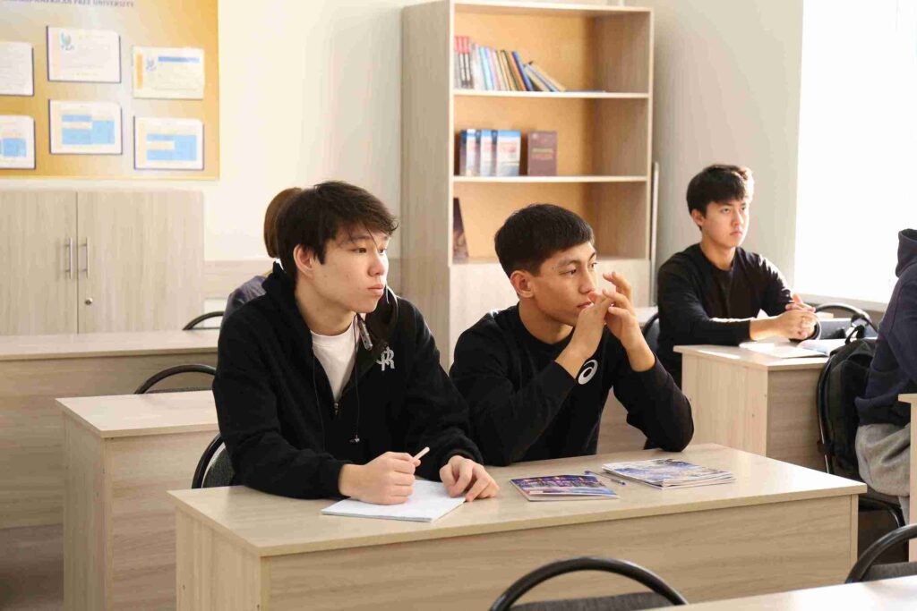 Обмен современным педагогическим опытом мероприятия преподавателя SDU в КАСУ (3)