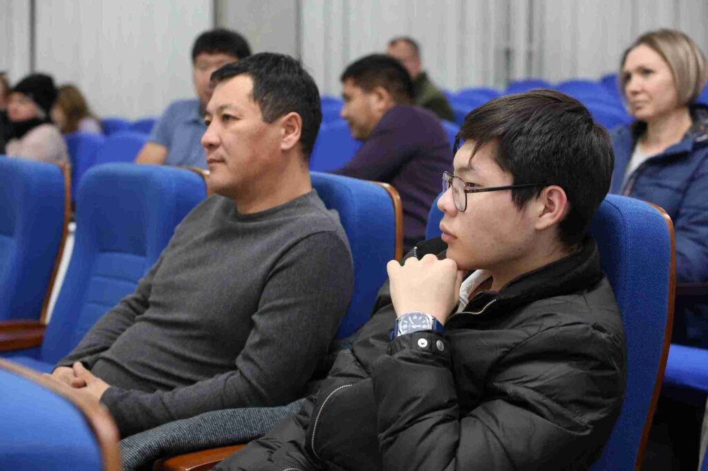 Организация работы КАСУ с родительской общественностью по открытию Профильных классов (7)