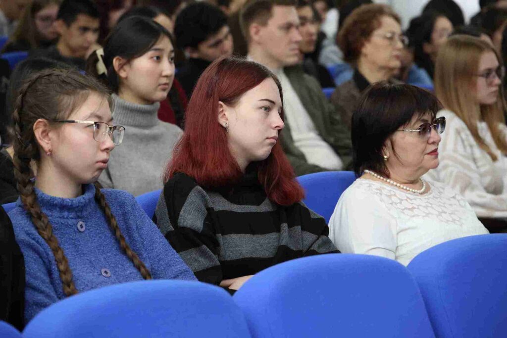 Пленарная сессия Международного научного конгресса «Гуманизация образования в цифровом мире профессиональные и этические ориентиры международного партнёрства» (25)