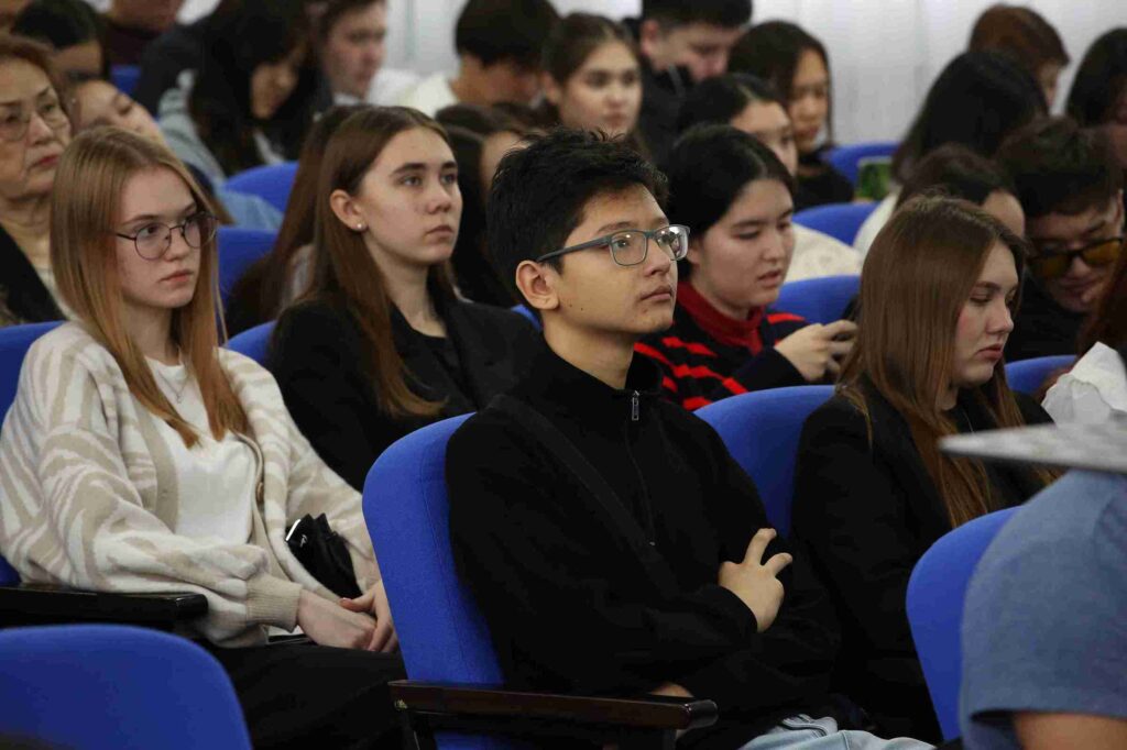 Пленарная сессия Международного научного конгресса «Гуманизация образования в цифровом мире профессиональные и этические ориентиры международного партнёрства» (8)