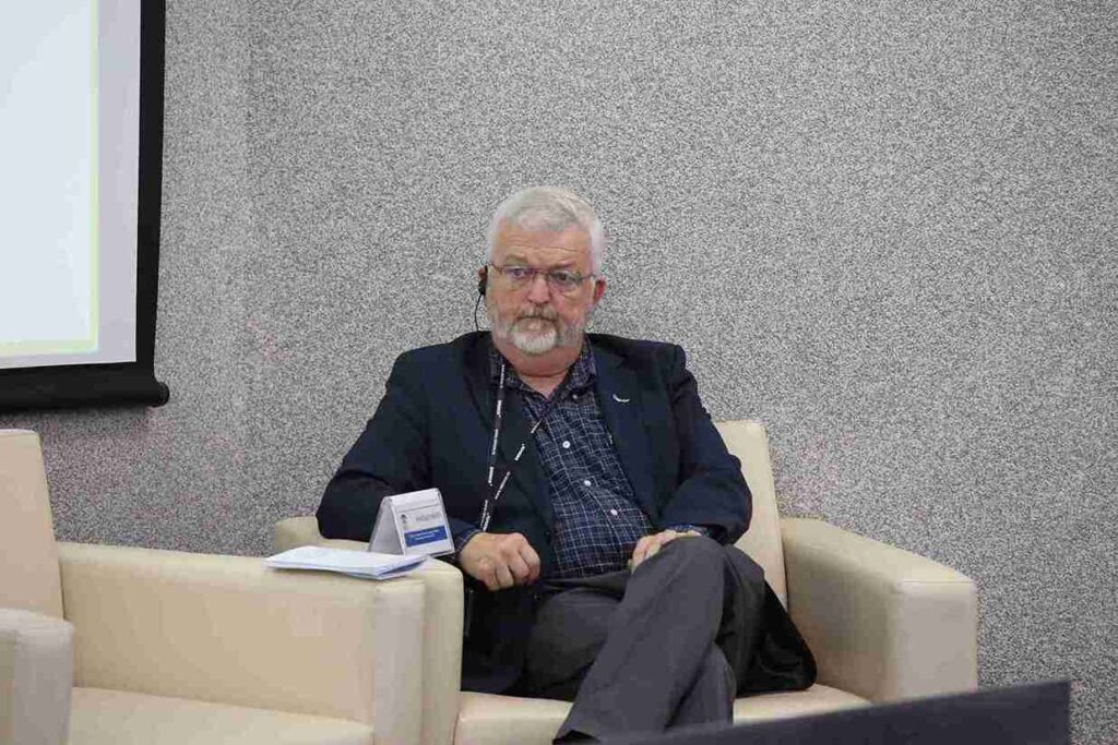 Пленарная сессия Международного научного конгресса «Гуманизация образования в цифровом мире профессиональные и этические ориентиры международного партнёрства» (9)