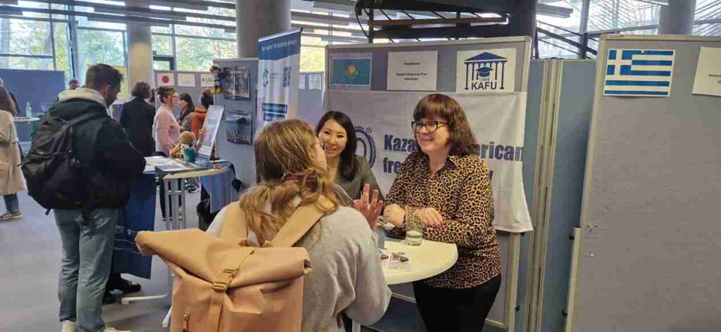 Преподаватели КАСУ приняли участие в ярмарке университетов и международных программ в Германии (3)