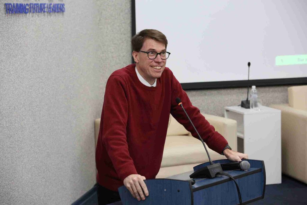 Семинар тренинг «Созидатели будущего» прошёл в КАСУ для учащихся НИШ Усть Каменогорска (15)