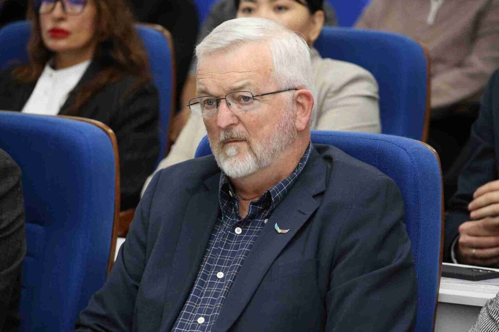 Семинар тренинг «Созидатели будущего» прошёл в КАСУ для учащихся НИШ Усть Каменогорска (16)