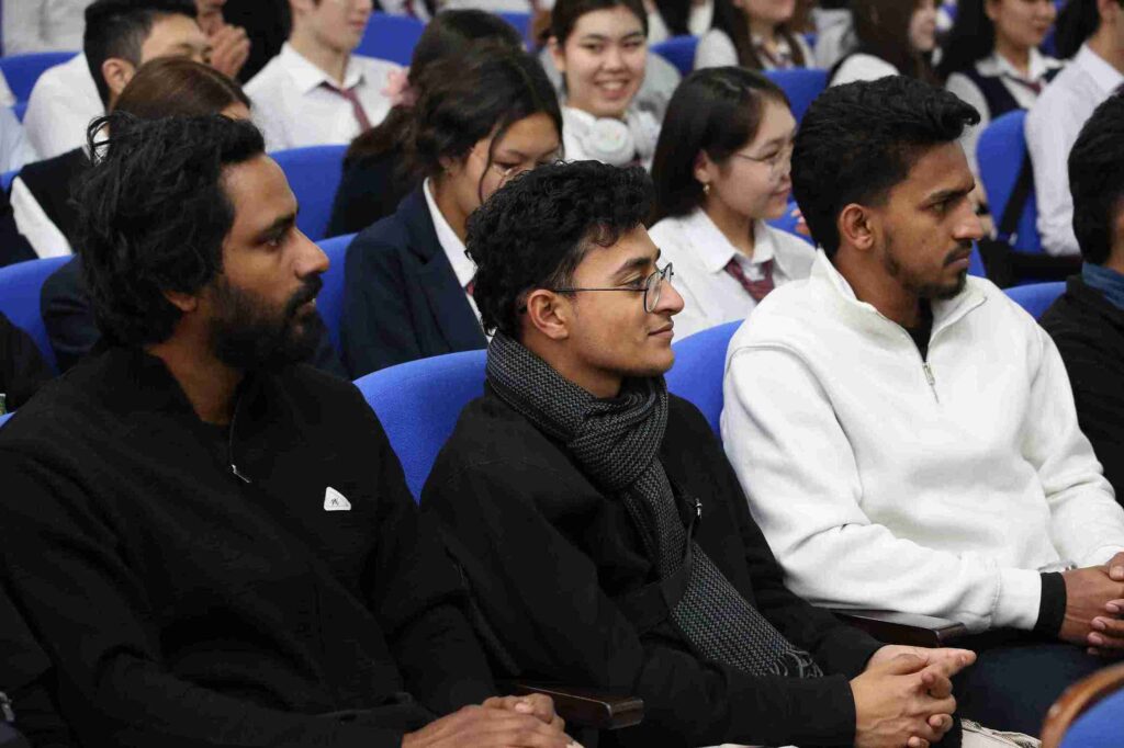 Семинар тренинг «Созидатели будущего» прошёл в КАСУ для учащихся НИШ Усть Каменогорска (17)