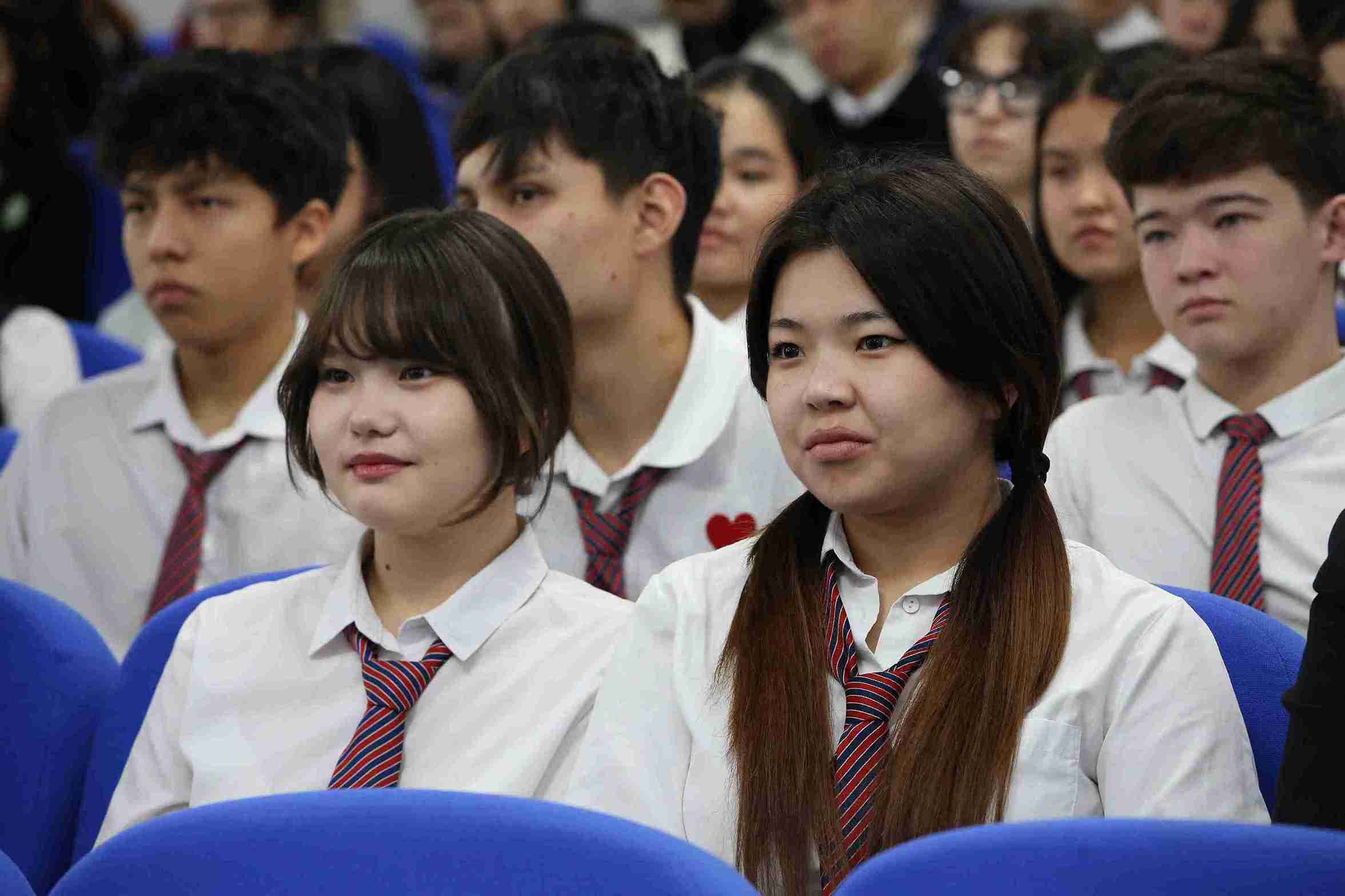 Семинар тренинг «Созидатели будущего» прошёл в КАСУ для учащихся НИШ Усть Каменогорска (9)