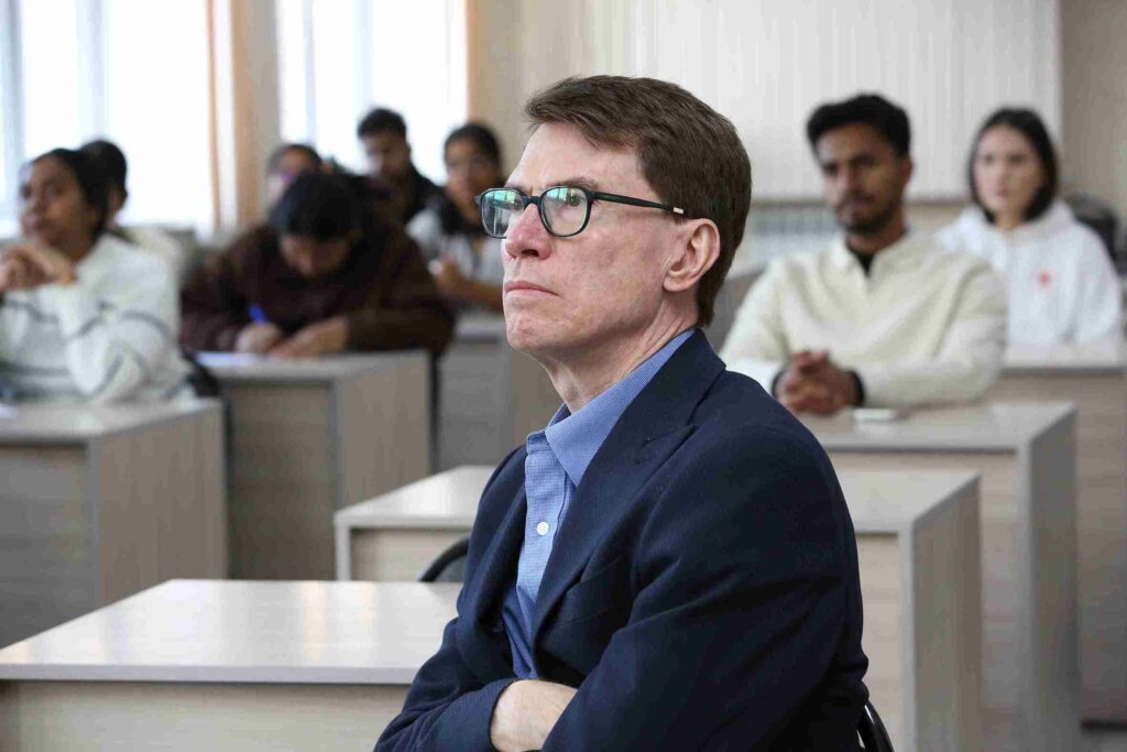 Серия научных семинаров «От письма к лидерству: ключевые компетенции начинающих исследователей» (11)