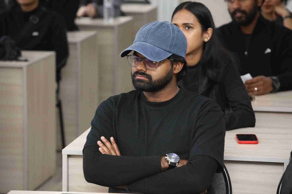 Серия научных семинаров «От письма к лидерству: ключевые компетенции начинающих исследователей» (18)