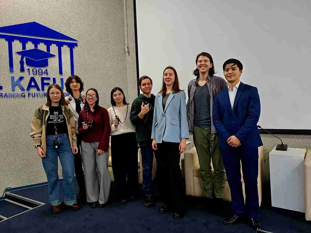 Студенты КАСУ выступили в роли волонтёров переводчиков на Международном научном конгрессе (4)