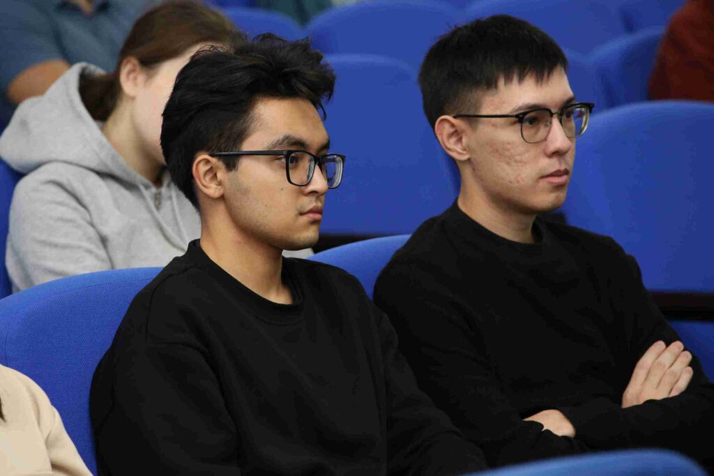 В КАСУ прошла встреча с представителями Департамента Агентства РК по делам государственной службы по ВКО (16)