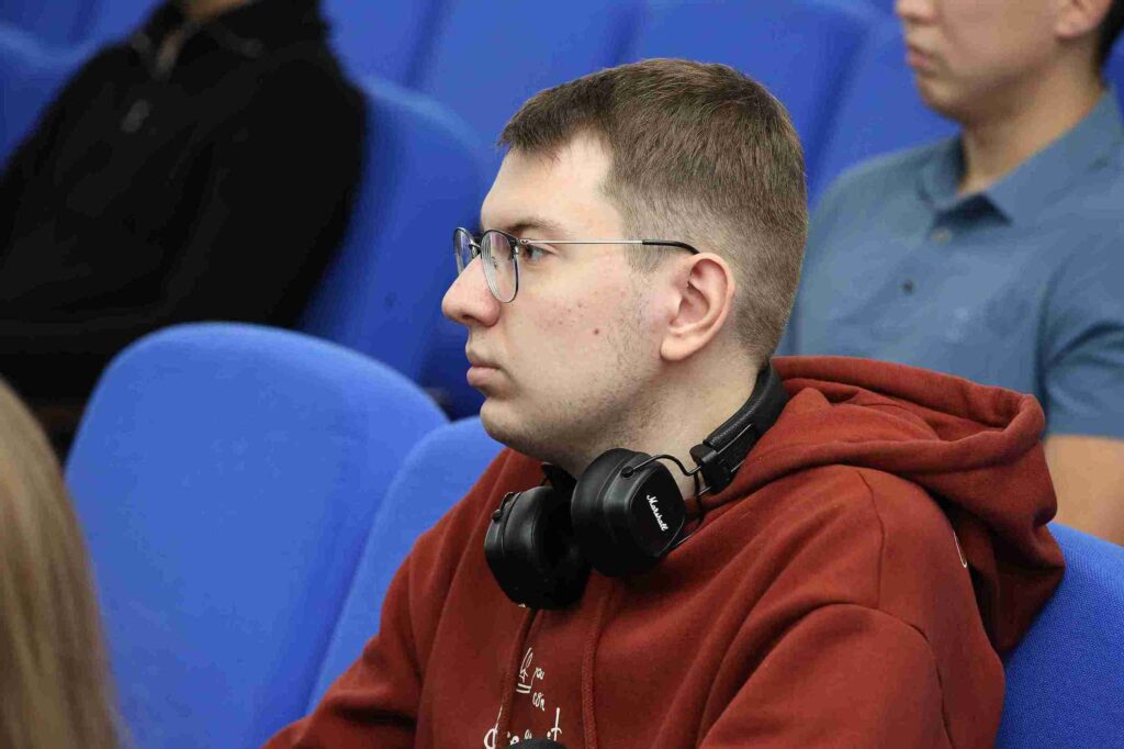 В КАСУ прошла встреча с представителями Департамента Агентства РК по делам государственной службы по ВКО (2)